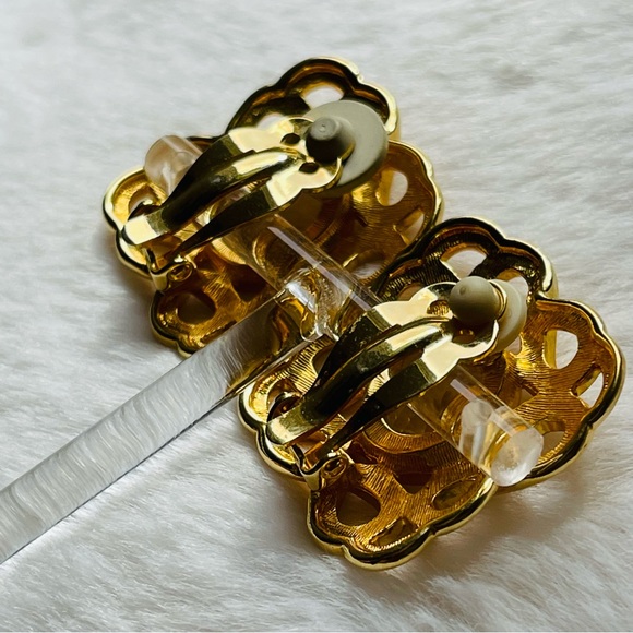 SWAROVSKI | VINTAGE | Gold Tone Large Bold Statement Clip On Earrings - Picture 11 of 13